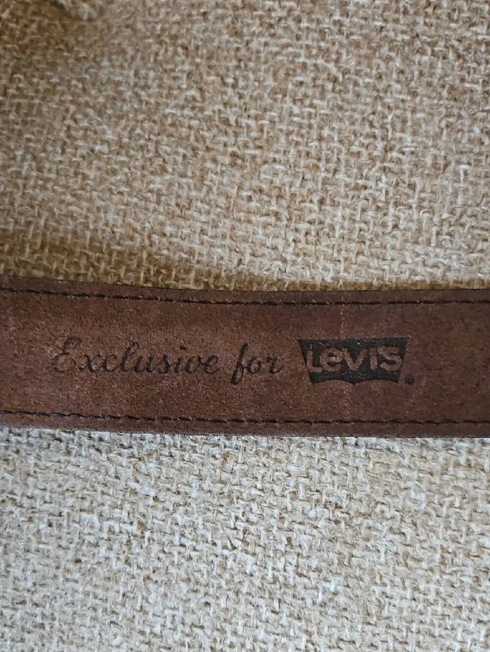Levi's Brown Leather Belt with Brass-Tone Buckle - Unisex